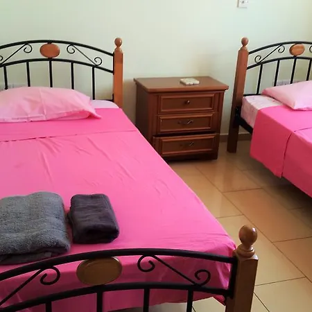 Isavella Makenzy Apartment Larnaca
